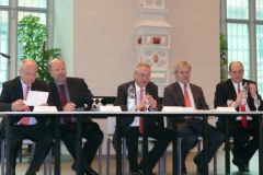 Podiumsdiskussion über das geplante Erlebniszentrum "Schöninger Speere"