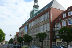 Im Emder Museum wird die Ausstellung "Land der Entdeckungen" besucht