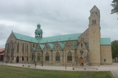Mariendom mit neuem Museum