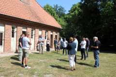 im Garten von Schloss Clemenswerth